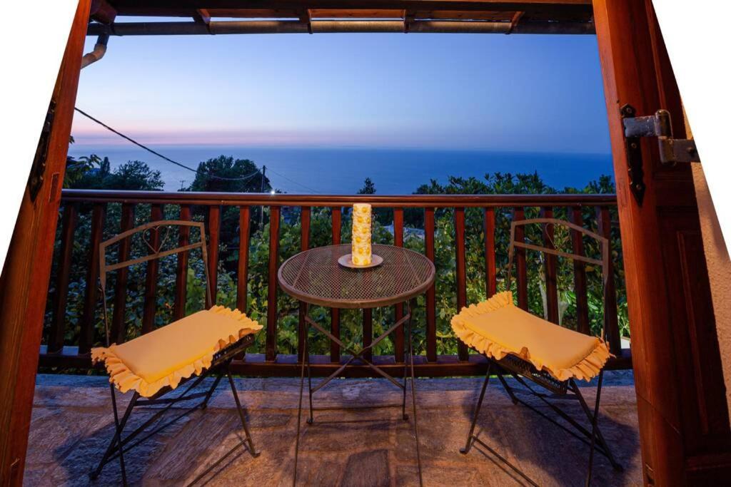 Villa Deja Blue Mourésion Esterno foto